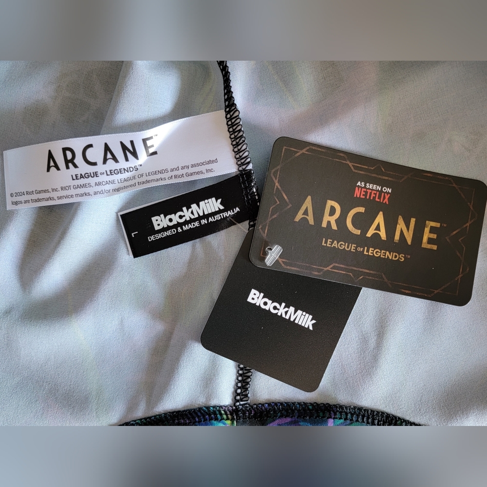 BlackMilk x Arcane collab. Hexcore Plant Shirt size L. Limited design - Vaulted! - Picture 10 of 11